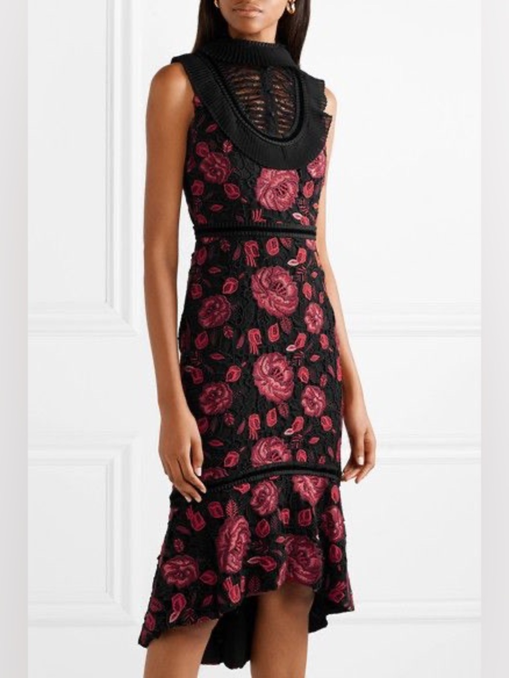 Alice + Olivia Black Evilina Ruffle Midi Dress